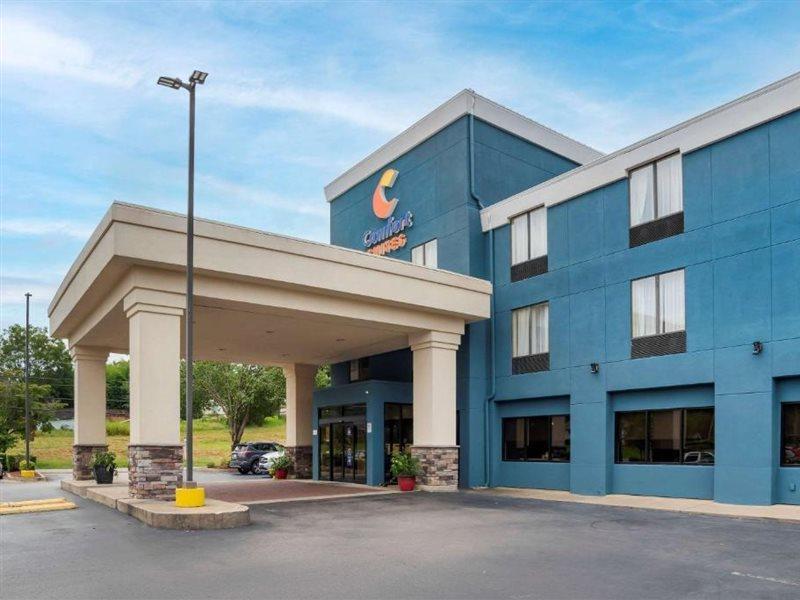 Comfort Suites Fultondale I-65 Near I-22 Exterior photo